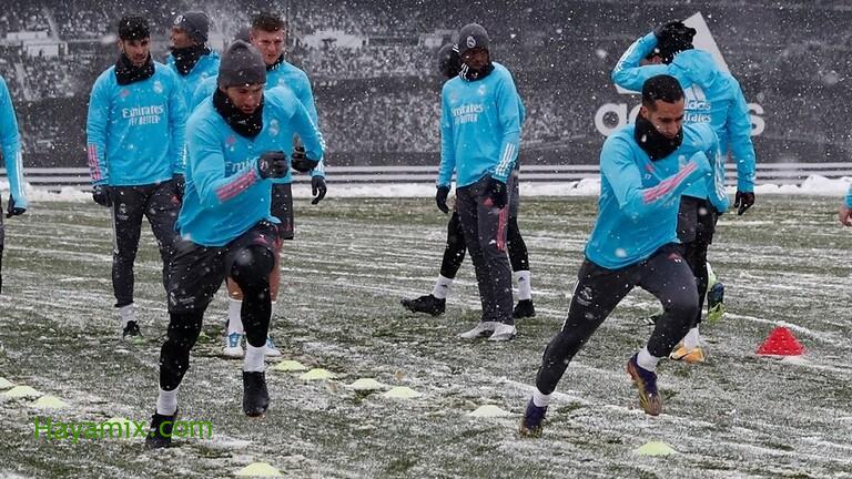 ريال مدريد : يتدرب وسط تساقط الثلوج