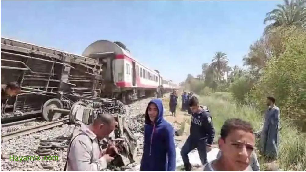 مصر:تصادم قطارين في سوهاج ومصرع 32 مواطن واصابة 66