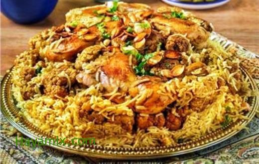 مقلوبة الباذنجان بالدجاج الأصلية من الأرز المصري والبطاطس والباذنجان الأسمر والبهارات