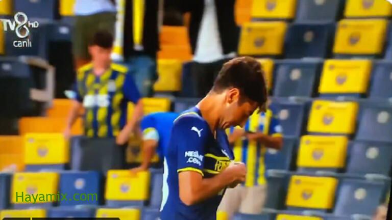 لاعب تركي يتعرض لموقف محرج في الدوري الأوروبي