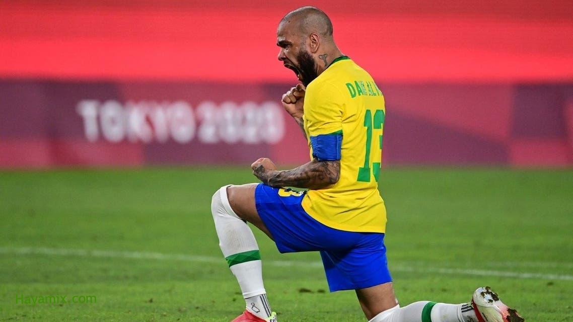 عودة داني ألفيش إلى قائمة منتخب البرازيل