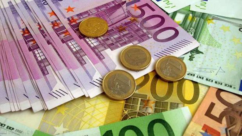 سعر اليورو اليوم الإثنين 15-11-2021 في مصر