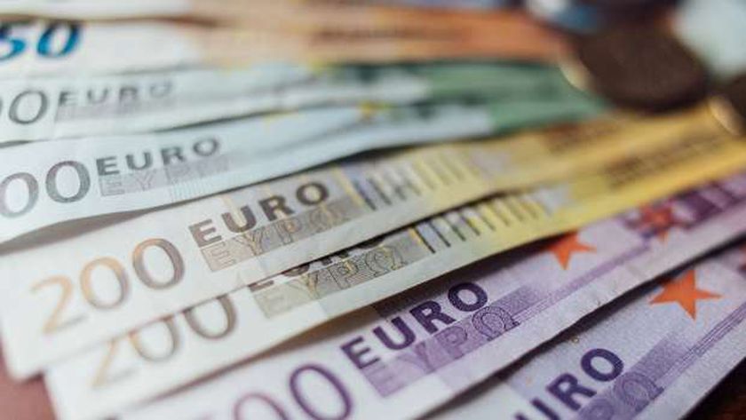 سعر اليورو اليوم الجمعة 25-3-2022 في مصر مستقر و20.38 جنيه أعلى عرض
