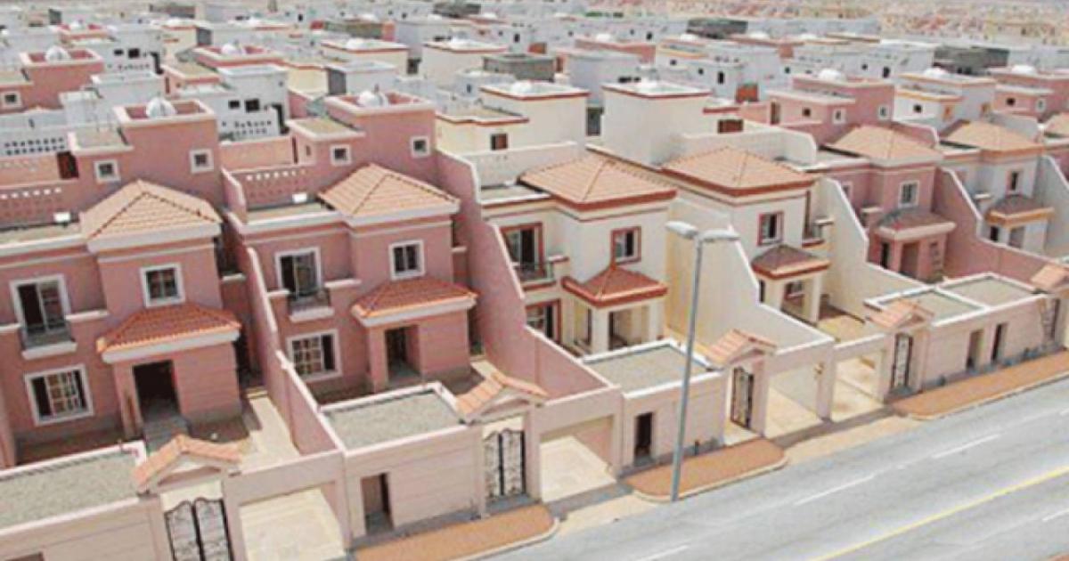 سعوديون يغردون على هاشتاق عملاء العقاري البناء الذاتي لهذا السبب