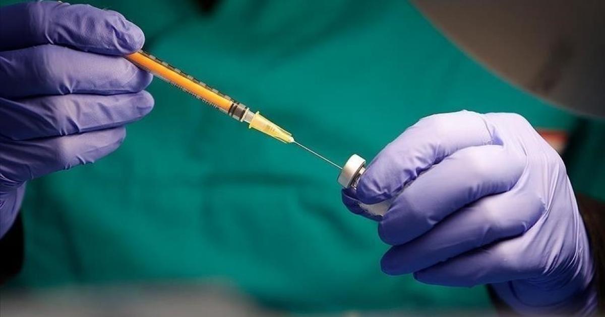 بالفيديو: فتاة سعودية تخدع الأطباء بخدعة غريبة لتجنب تطعيم لقاح كورونا