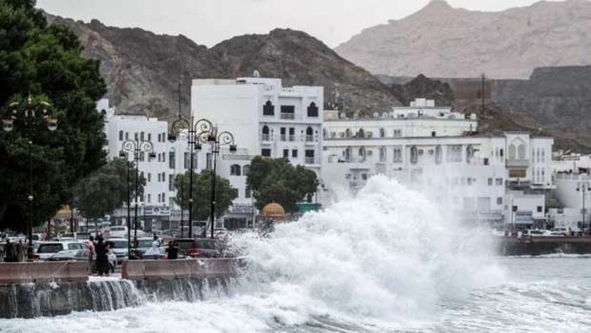 الأرصاد الجوية تكشف حقيقة تأثر مصر بـ«إعصار شاهين».. يضرب منطقة الخليج