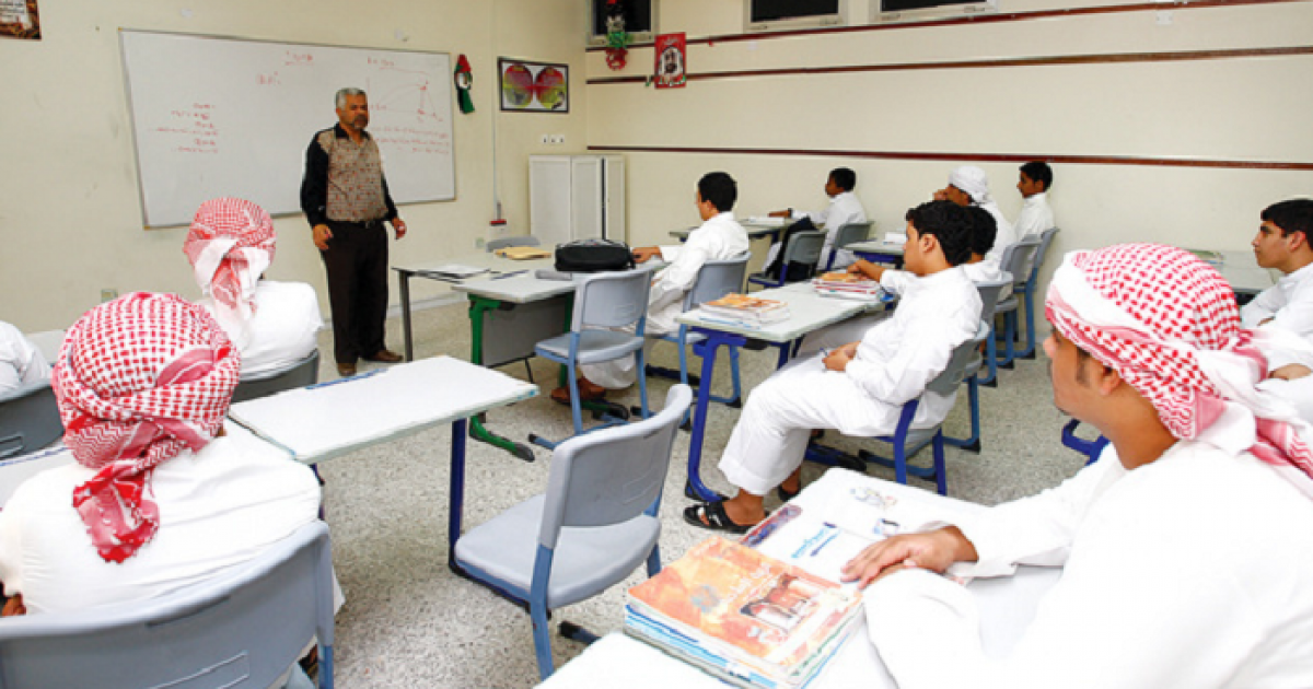 حقيقة قرار تقديم امتحانات الفصل الأول داخل الفصول في الإمارات