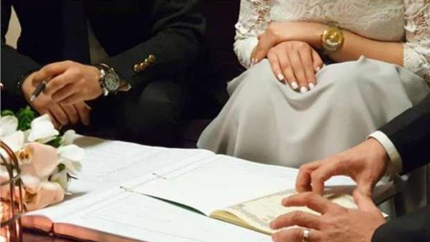 إجراء جديد من الشهر العقاري للمصريين الراغبين في الزواج من أجانب