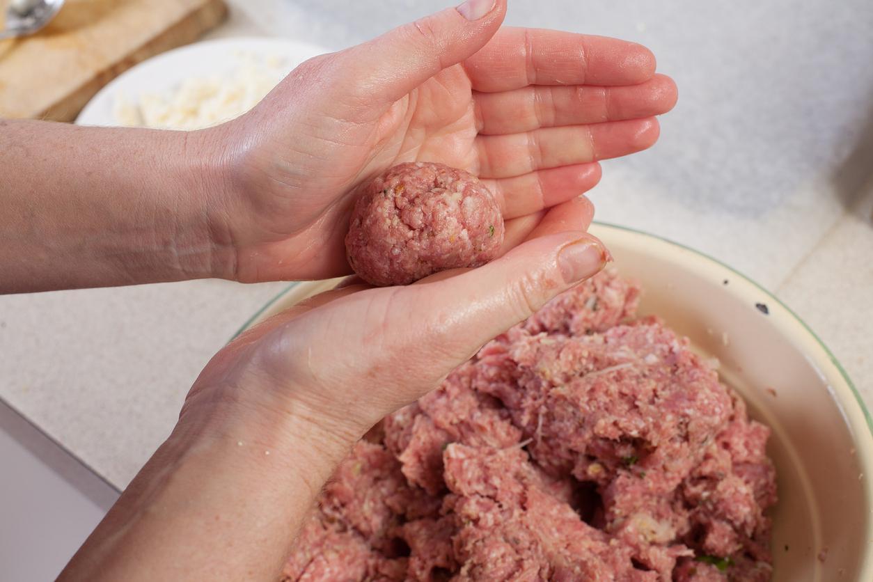 كيف تصنع كرات اللحم؟  وصفة كرات اللحم والتحضير والمكونات والخدعة