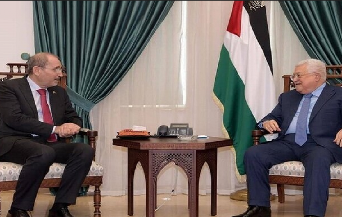 وزير الخارجية الأردني يلتقي الرئيس عباس في مقر المقاطعة برام الله