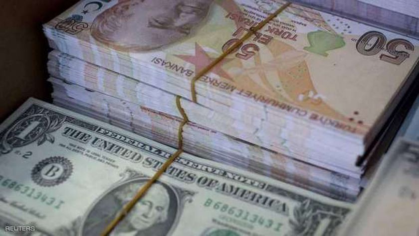 تواصل الانهيار.. سعر الليرة التركية أمام الدولار اليوم