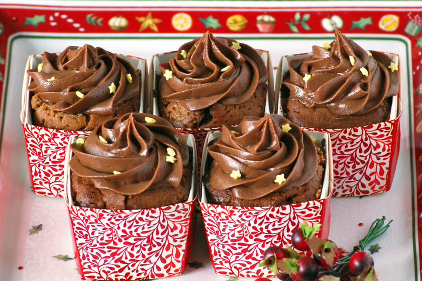 كعك الشوكولاتة والعسل: وصفة عيد الميلاد الحلوة للغاية