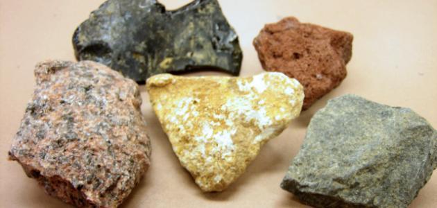 كيف نستخدم الصخور والمعادن