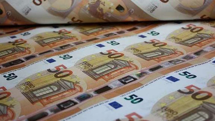 استقرار سعر اليورو مقابل الجنيه المصري.. وتوقعات بمزيد من التراجع غدًا