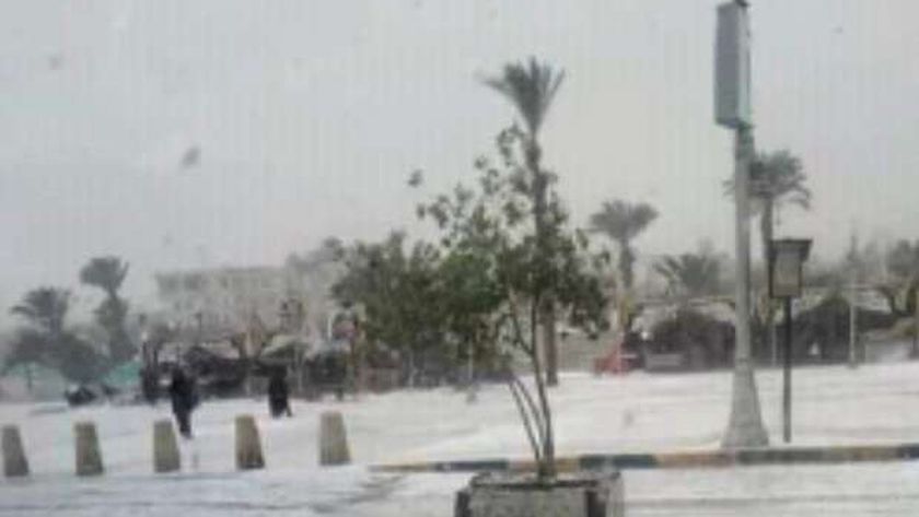 الأرصاد تحذر من حالة الطقس: أمطار رعدية ورياح محملة بالأتربة حتى الجمعة