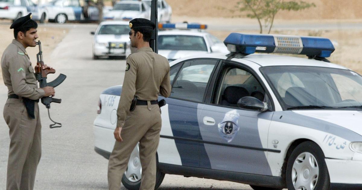 عاجل:: السعودية: ضبط مقيم بحوزته مبالغ مالية يؤدي للوصول إلى جريمة مكتملة الأركان