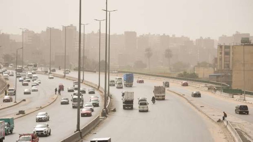 الأرصاد: انخفاض مستوى الرؤية بالقاهرة والمحافظات بسبب العواصف الترابية