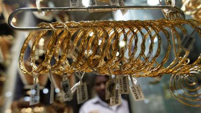 سعر جرام الذهب عيار 21 اليوم الأحد في الأسواق المصرية