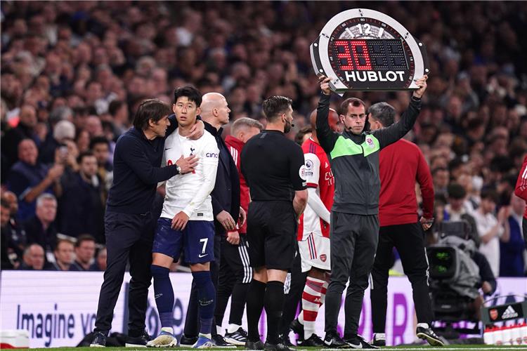 الدوري الإنجليزي سون يعلق على رد فعله الغاضب بعد استبداله أمام آرسنال