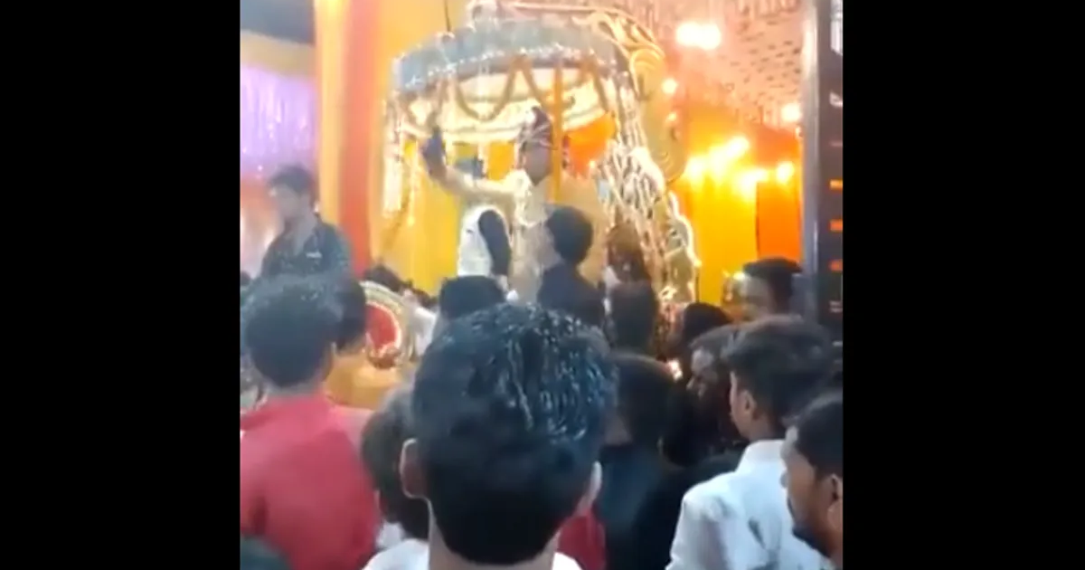 عاجل:: بالفيديو: عريس هندي يقتل صديقه في حفل زفافه