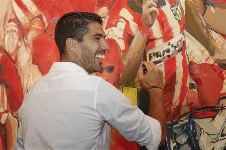 الدوري الاسباني برشلونة يفكر في عودة سواريز