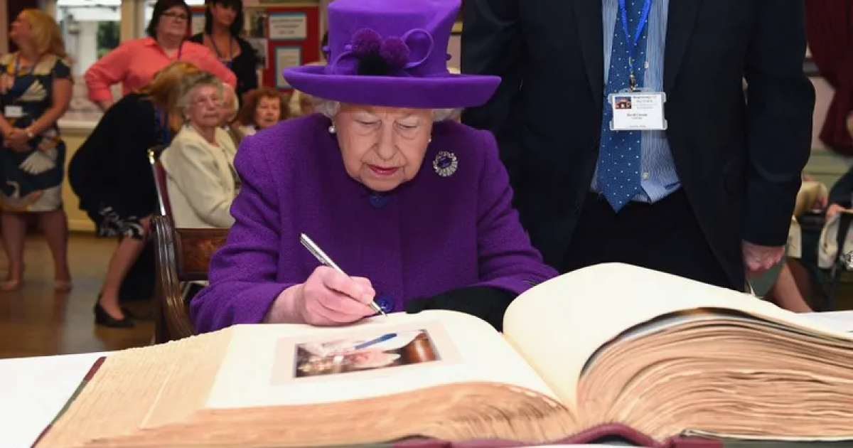 رسالة من الملكة إليزابيث لن تقرأ إلا بعد 63 عاما
