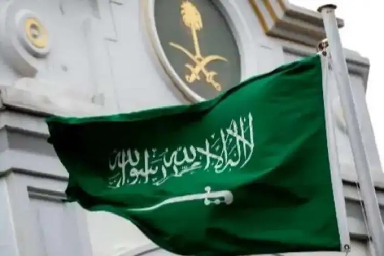 إلغاء نظام الكفالة والرسوم للمغتربين